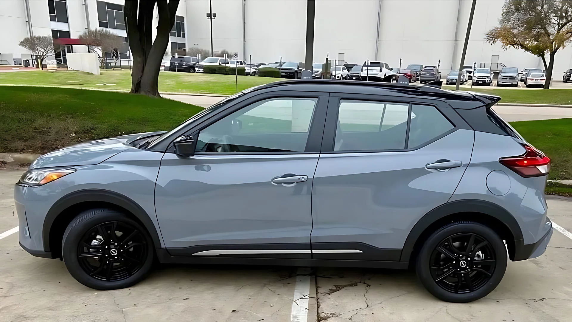 2024 Nissan Kicks Exterior