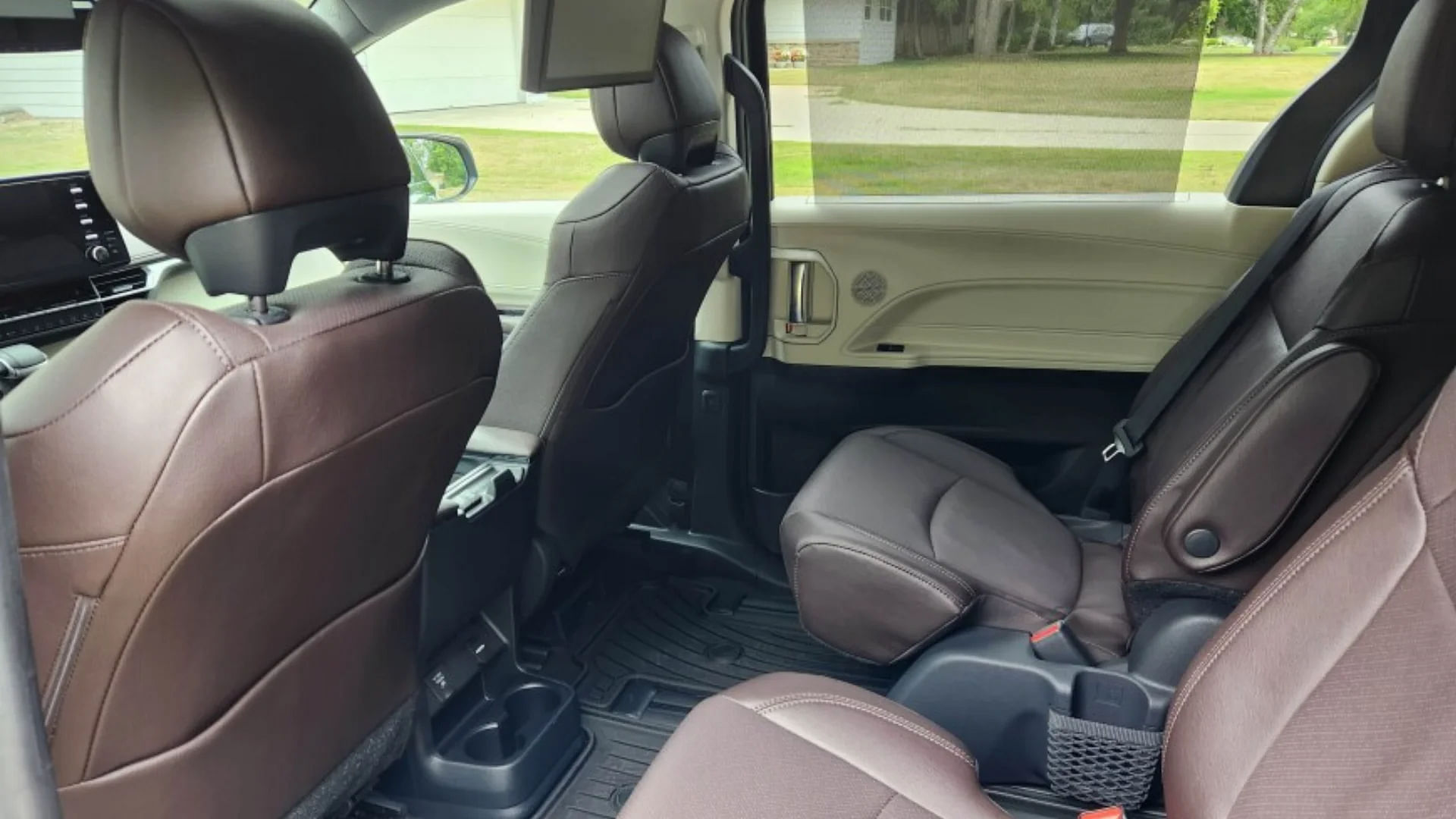 2024 Toyota Sienna Interior (Rear Seats)