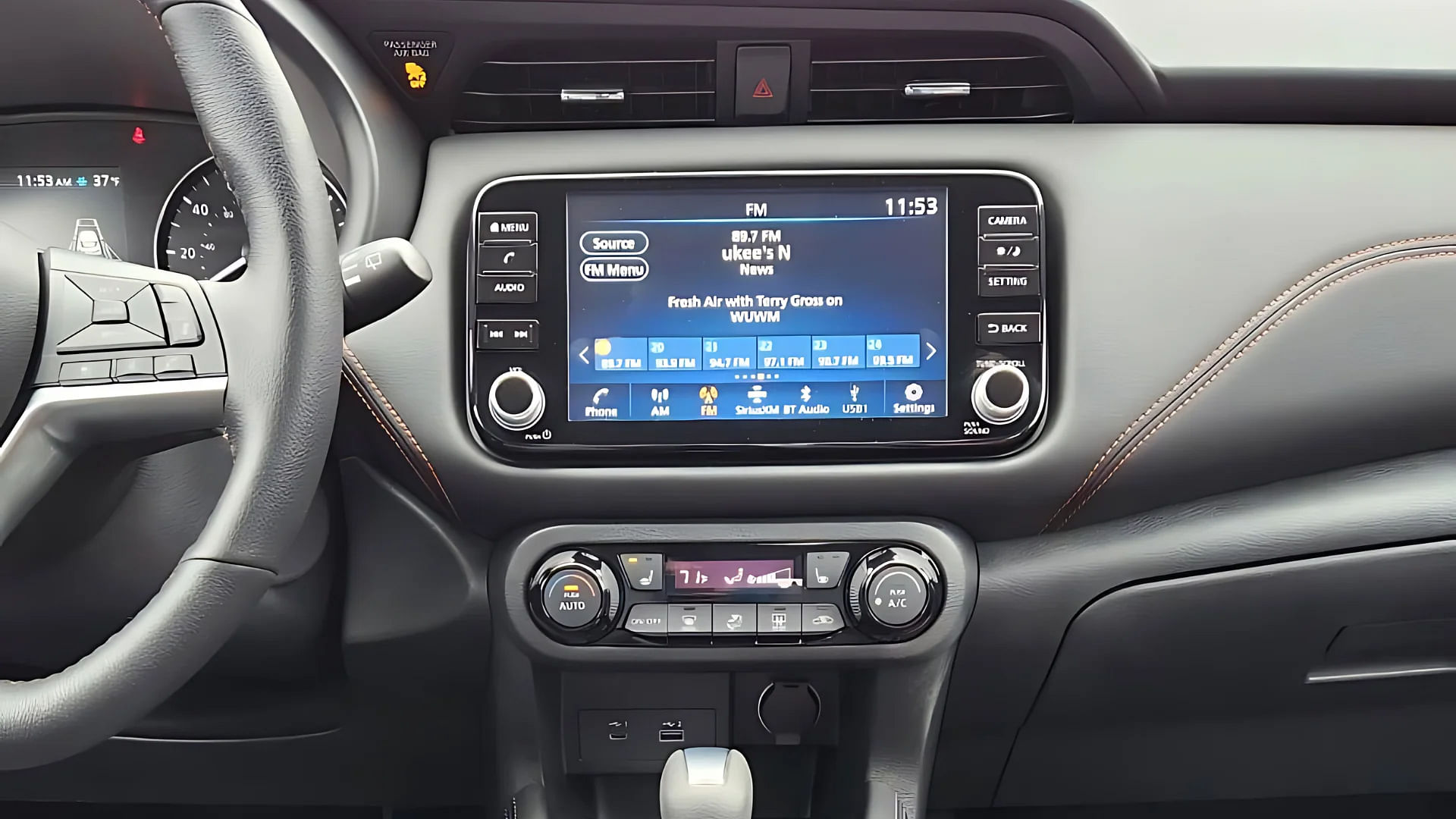 2024 Nissan Kicks Infotainment System